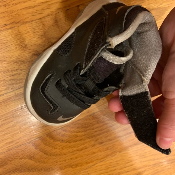 Baby/toddler Nike Hightop shoes size 4C Unisex - Picture 5 of 6